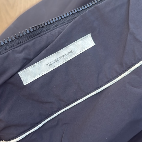 Vuori Jacket - Picture 4 of 9